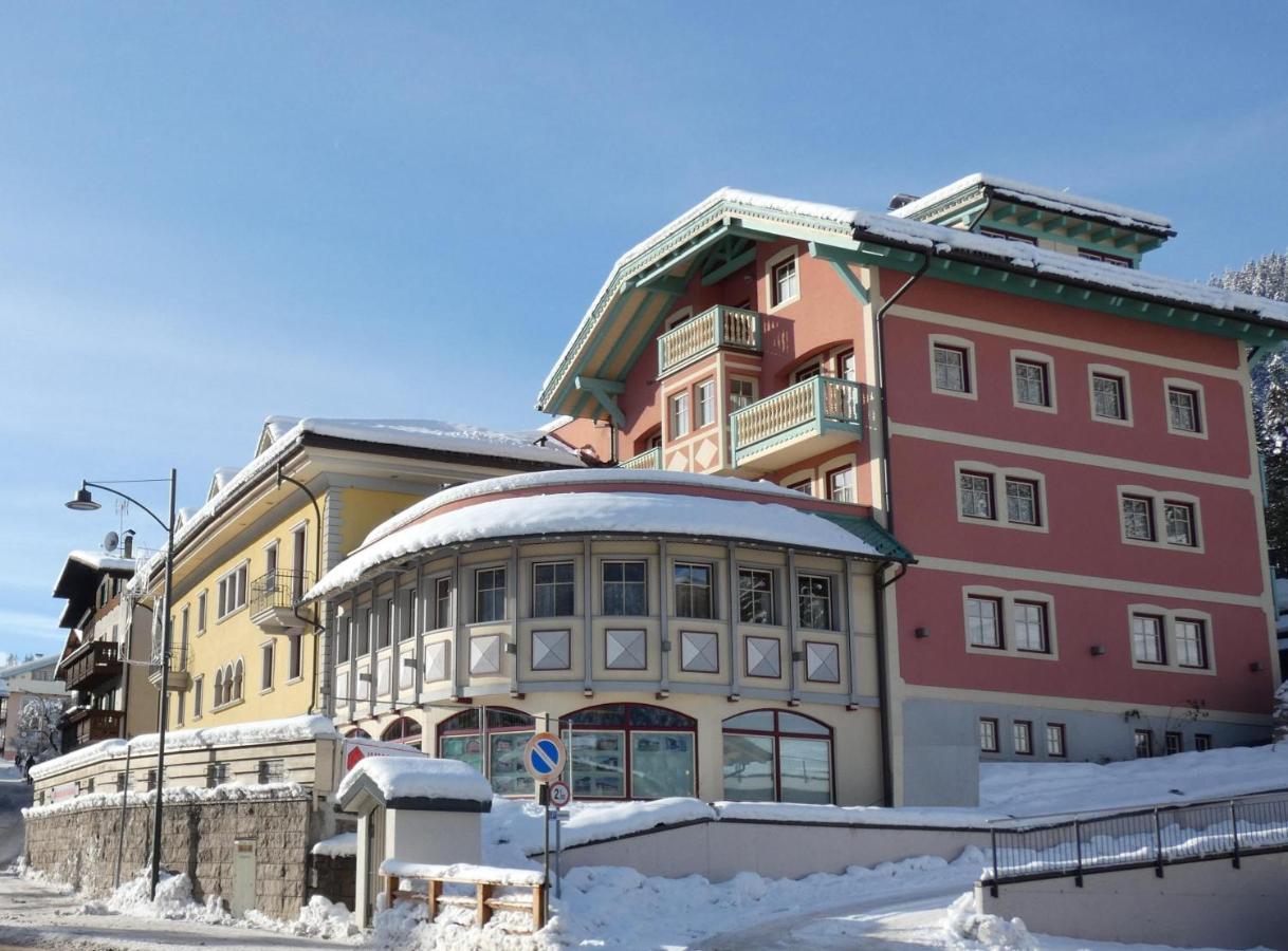 La Meisules Pozza di Fassa Exterior photo