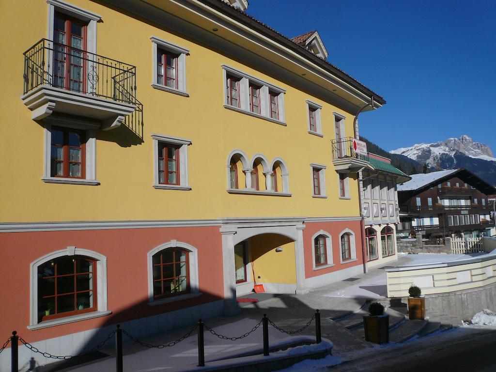La Meisules Pozza di Fassa Exterior photo